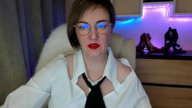 feliziaDesire online show from 2, 2, 2026