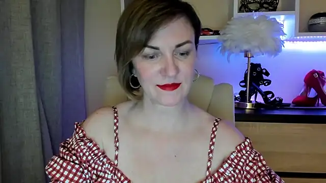 feliziaDesire online show from 1, 12, 2025