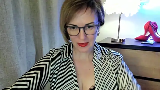 feliziaDesire online show from 19, 10, 2025