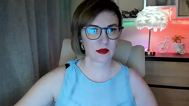 feliziaDesire online show from 11, 11, 2025