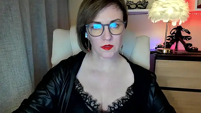 feliziaDesire online show from 18, 11, 2025