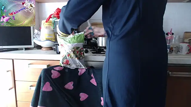 Snapshot of martachatte chatting on 9, 10, 2025 martachatte online show from 9, 10, 2025