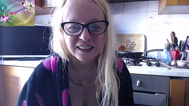 martachatte online show from 15, 9, 2025