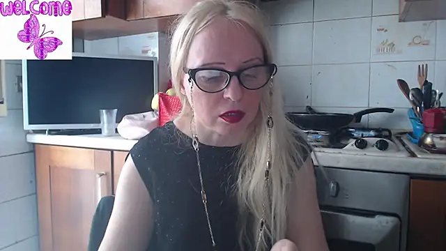 martachatte online show from 13, 3, 2025