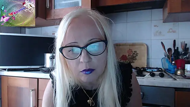 Snapshot of martachatte chatting on 7, 10, 2025 martachatte online show from 7, 10, 2025