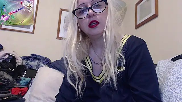 Snapshot of martachatte chatting on 26, 10, 2025 martachatte online show from 26, 10, 2025