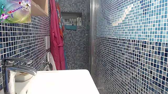 Snapshot of martachatte chatting on 7, 11, 2025 martachatte online show from 7, 11, 2025