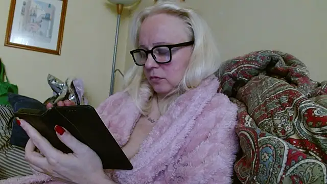 martachatte online show from 17, 4, 2026