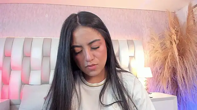 Rebeca jones online show from 7, 7, 2026