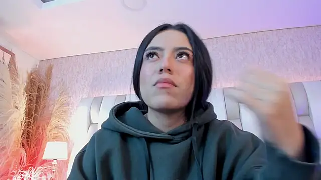 Rebeca jones online show from 16, 2, 2026