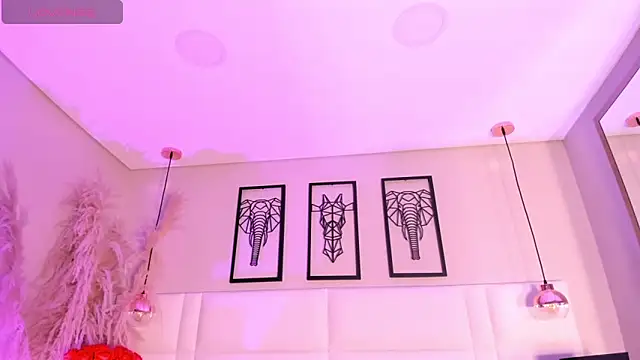 Rebeca jones online show from 10, 10, 2025