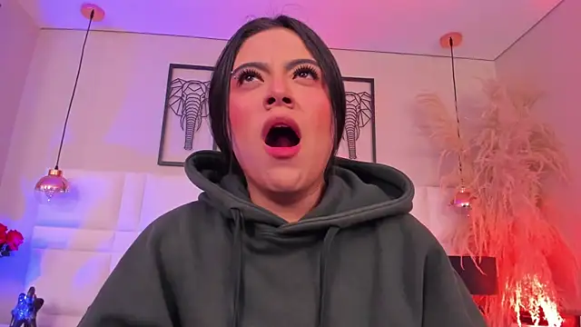 Rebeca jones online show from 2, 12, 2025