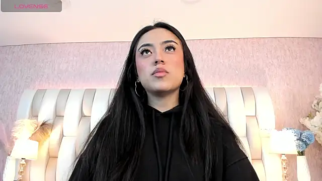 Rebeca jones online show from 6, 3, 2025