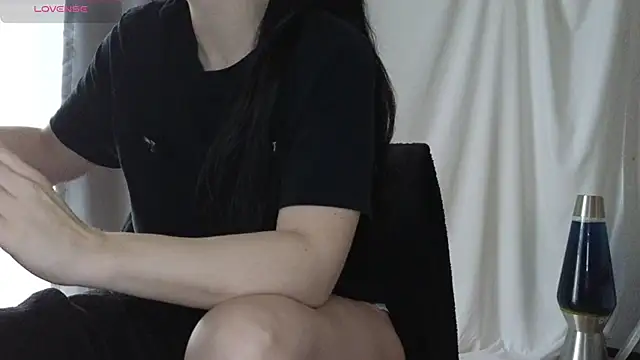 Mia G0ld online show from 9, 1, 2026