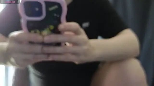 Mia G0ld online show from 22, 4, 2026