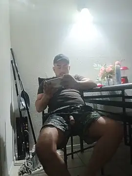 Snapshot of hungpenis210 chatting on 18, 5, 2026 hungpenis210 online show from 18, 5, 2026