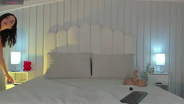 Snapshot of Ashleyy_piink chatting on 10, 6, 2026 Ashleyy piink online show from 10, 6, 2026