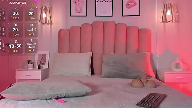 Ashleyy piink online show from 17, 4, 2026