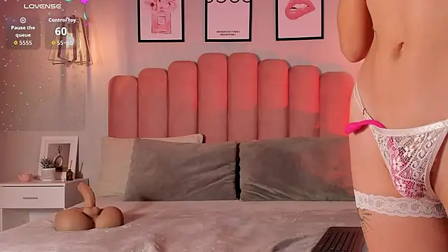 Ashleyy piink online show from 10, 4, 2026