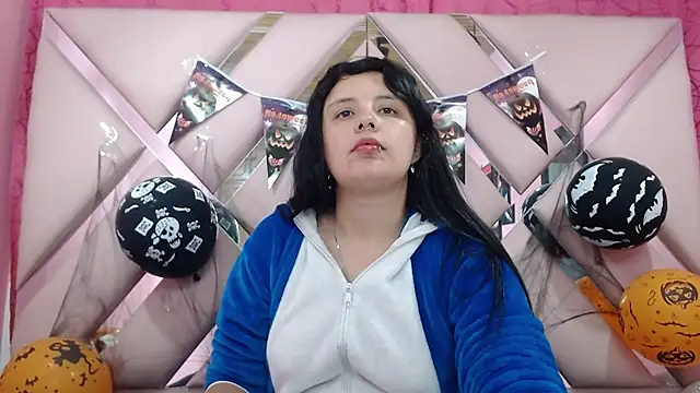 nathaly low1 online show from 28, 10, 2025