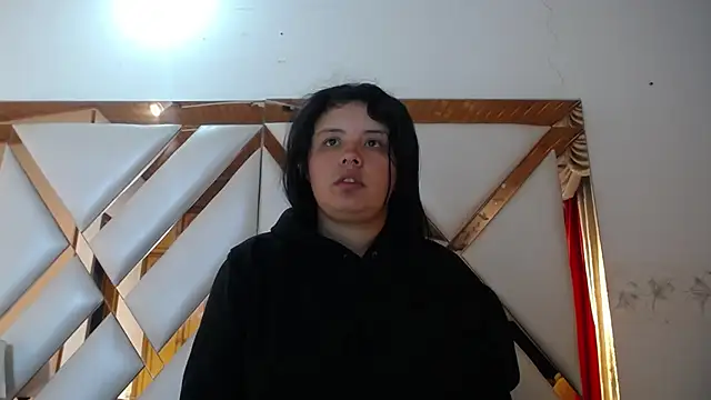 nathaly low1 online show from 9, 4, 2026