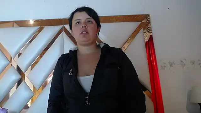 nathaly low1 online show from 22, 4, 2026