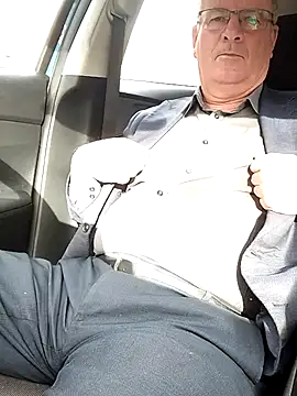 stiffandlubedxh online show from 11, 11, 2025