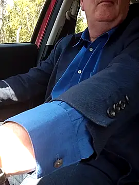 stiffandlubedxh online show from 8, 10, 2025