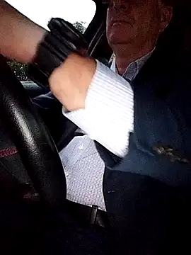 stiffandlubedxh online show from 25, 3, 2026