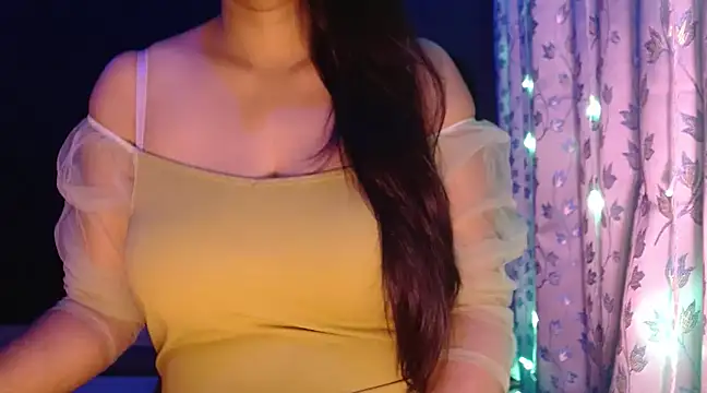 Snapshot of janifer001 chatting on 8, 2, 2025 janifer001 online show from 8, 2, 2025