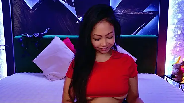 ElyaQuinn online show from 15, 4, 2026