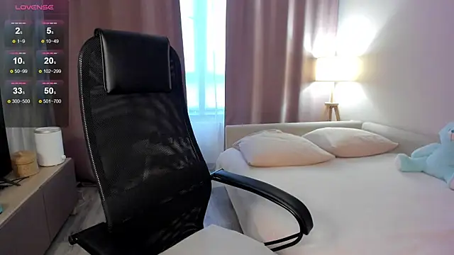 DannaEvan online show from 14, 11, 2025