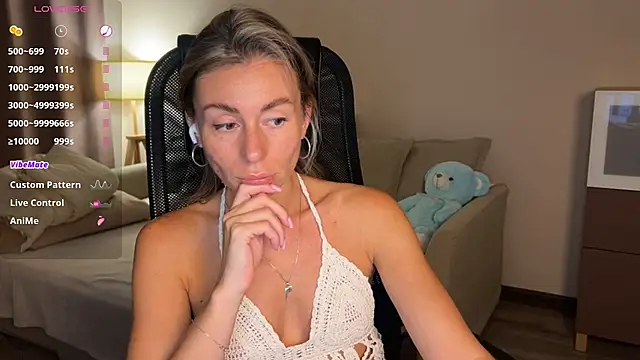 Snapshot of DannaEvan chatting on 21, 7, 2026 DannaEvan online show from 21, 7, 2026
