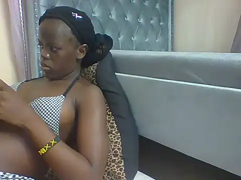 Sexy Chocolate Babe online show from 2, 3, 2025