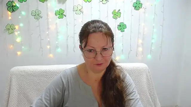 VanessaHotts online show from 22, 3, 2025