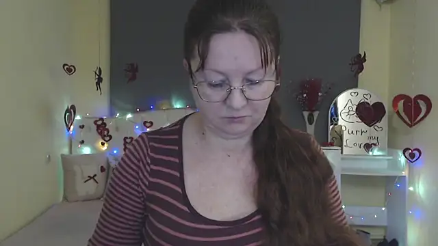 VanessaHotts online show from 7, 2, 2026