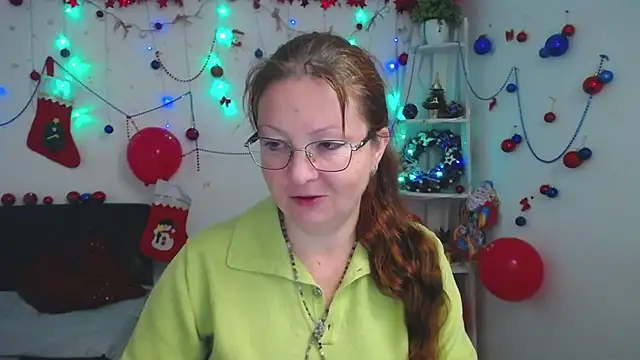 VanessaHotts online show from 17, 12, 2025