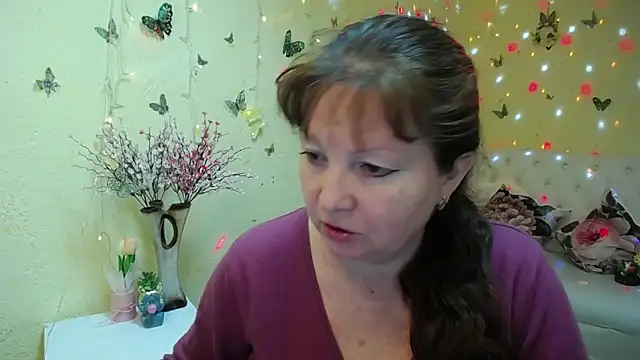 VanessaHotts online show from 20, 4, 2026