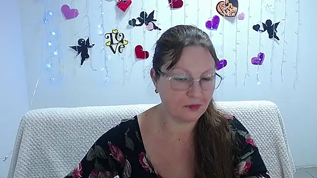 VanessaHotts online show from 21, 2, 2025