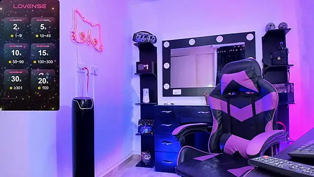 miss kitty online show from 26, 10, 2025