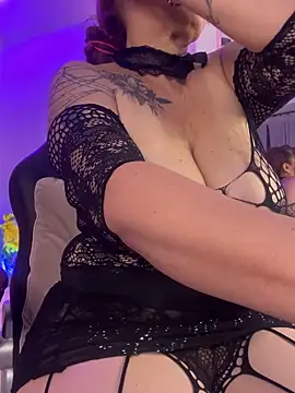 lonely shewolf online show from 19, 2, 2025