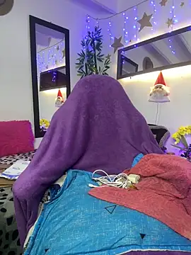 lonely shewolf online show from 22, 12, 2025