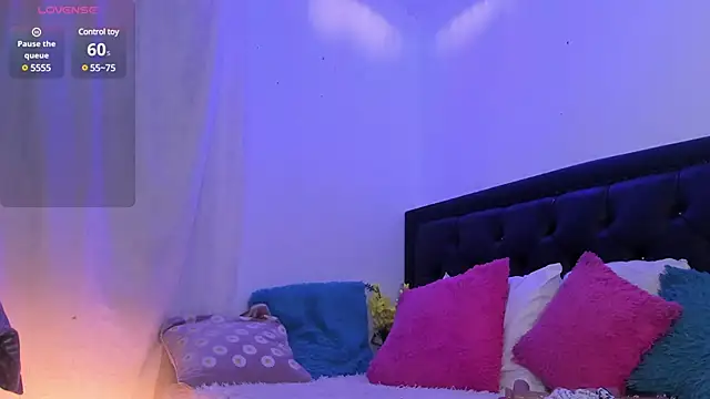 lonely shewolf online show from 28, 2, 2025