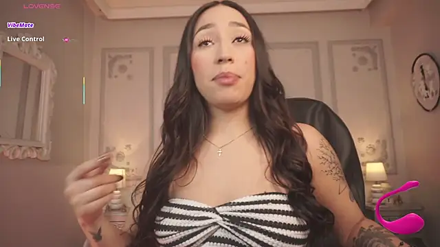 Snapshot of maggietime chatting on 27, 11, 2025 maggietime online show from 27, 11, 2025