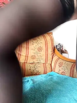 marilynecoquine online show from 13, 4, 2026