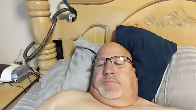 Bigbear0563 online show from 21, 4, 2026