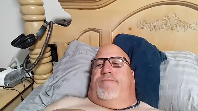 Snapshot of Bigbear0563 chatting on 4, 7, 2026 Bigbear0563 online show from 4, 7, 2026