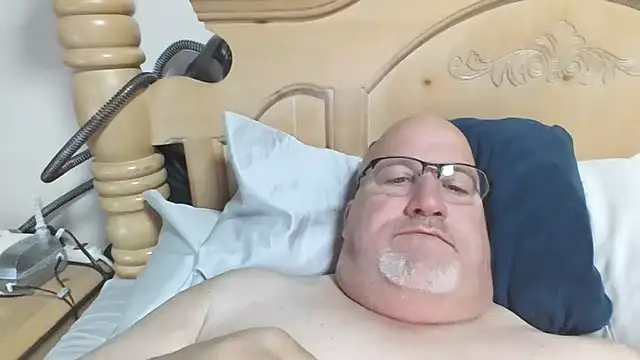 Snapshot of Bigbear0563 chatting on 9, 3, 2026 Bigbear0563 online show from 9, 3, 2026