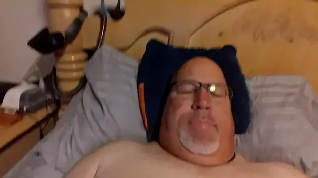 Snapshot of Bigbear0563 chatting on 19, 6, 2026 Bigbear0563 online show from 19, 6, 2026