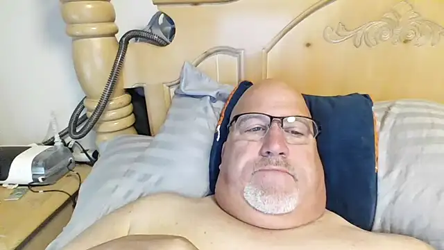 Bigbear0563 online show from 30, 4, 2026